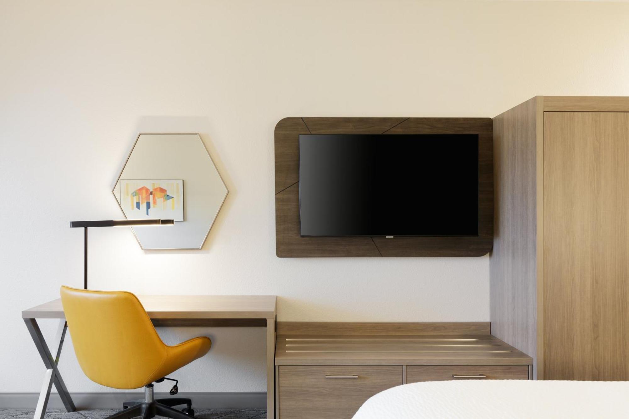 Express & Cincinnati Southeast Newport By Ihg Hotel Bellevue