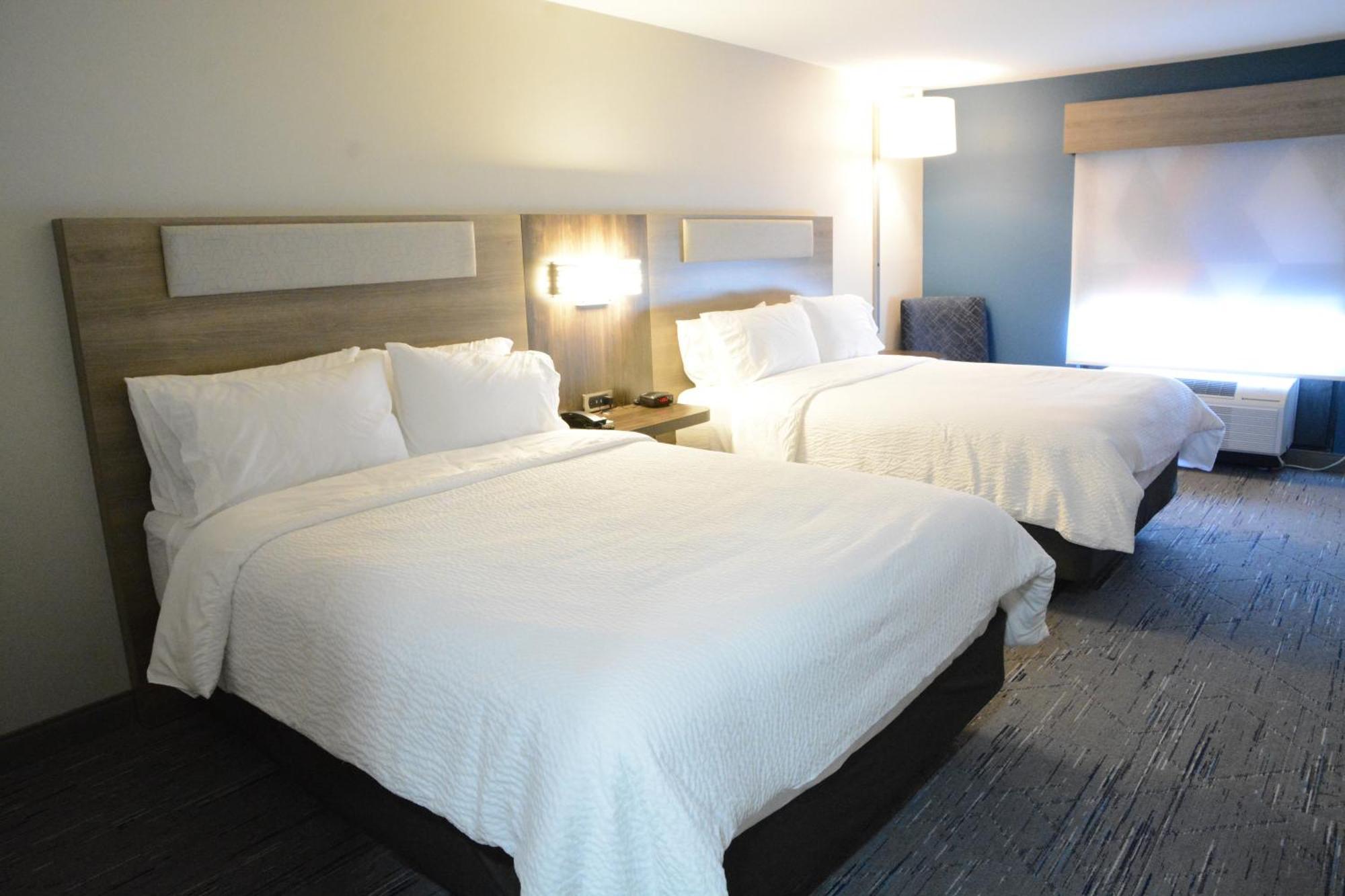 Express & Cincinnati Southeast Newport By Ihg