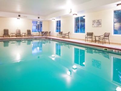 Hotel Express & Cincinnati Southeast Newport By Ihg 2*