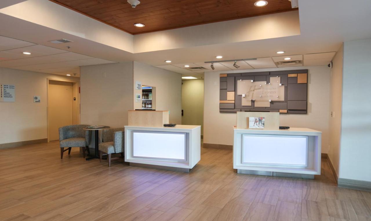 Express & Cincinnati Southeast Newport By Ihg