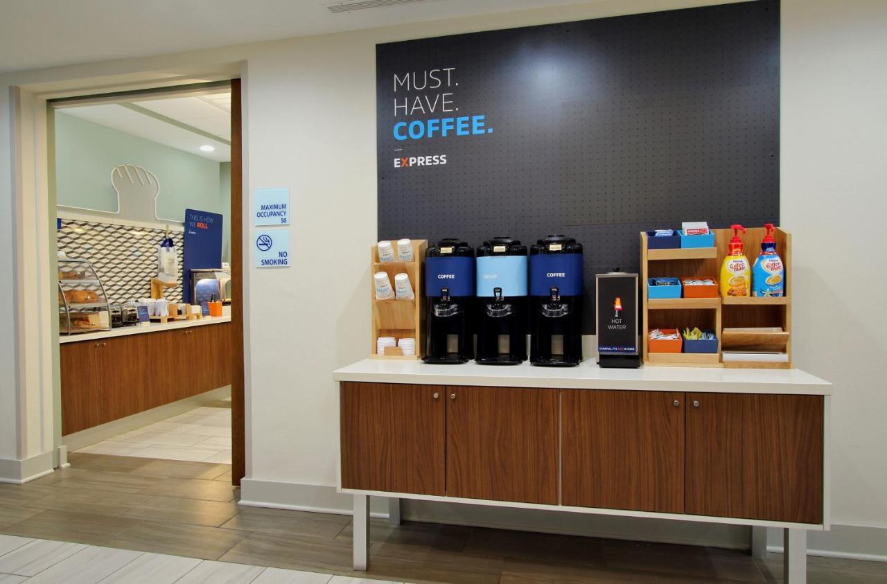 Express & Cincinnati Southeast Newport By Ihg Bellevue